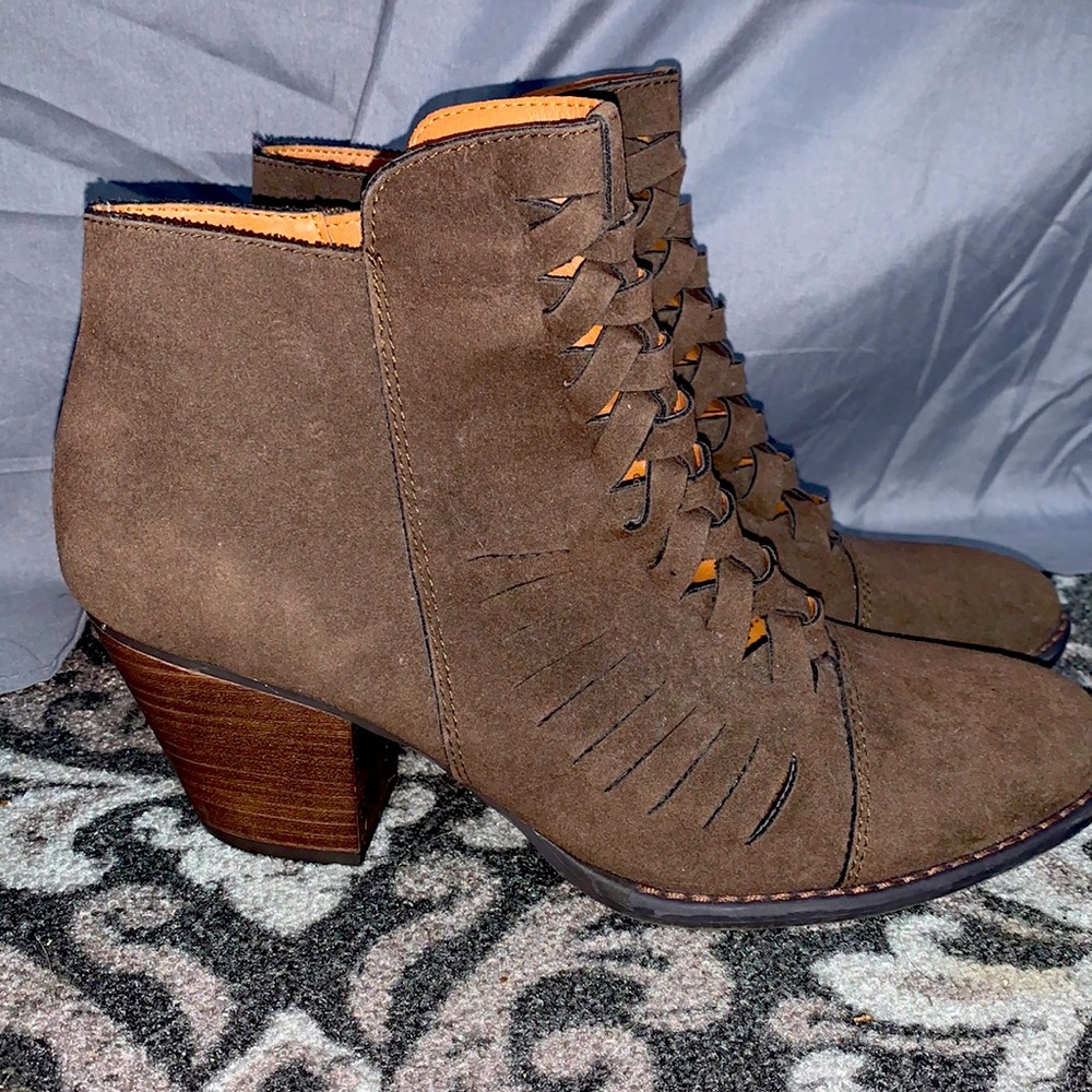 Mossimg Supply Co Green Booties